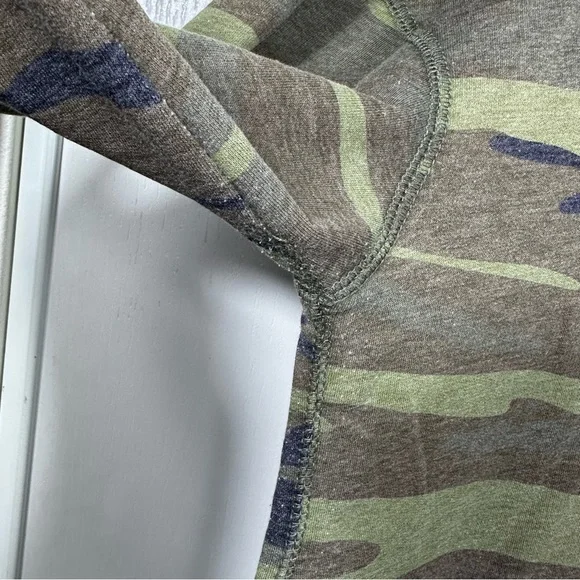 Z Supply The Weekender Camo Tee Size M - Picture 4 of 11